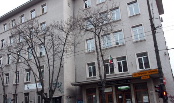 Ученик извади газов пистолет по време на час по история